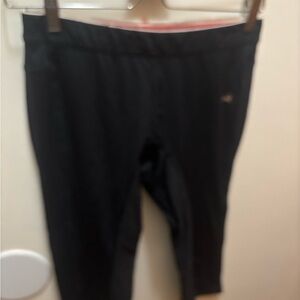 Tracksmith Black Turnover Capri Tights